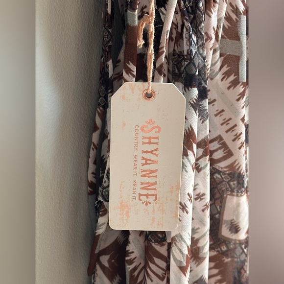 NEW Shyanne Southwestern Aztec Boho High-Low Chiffon Dress Women’s M - Picture 7 of 15